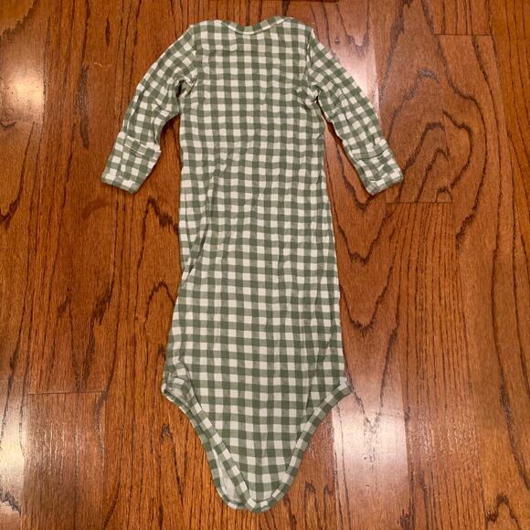 Spearmint love Knotted Gown & Hat Matching Set | Sage Green Gingham | 0-3 months - Picture 5 of 9